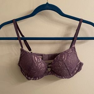 Victoria’s Secret Push-up Bra 32B